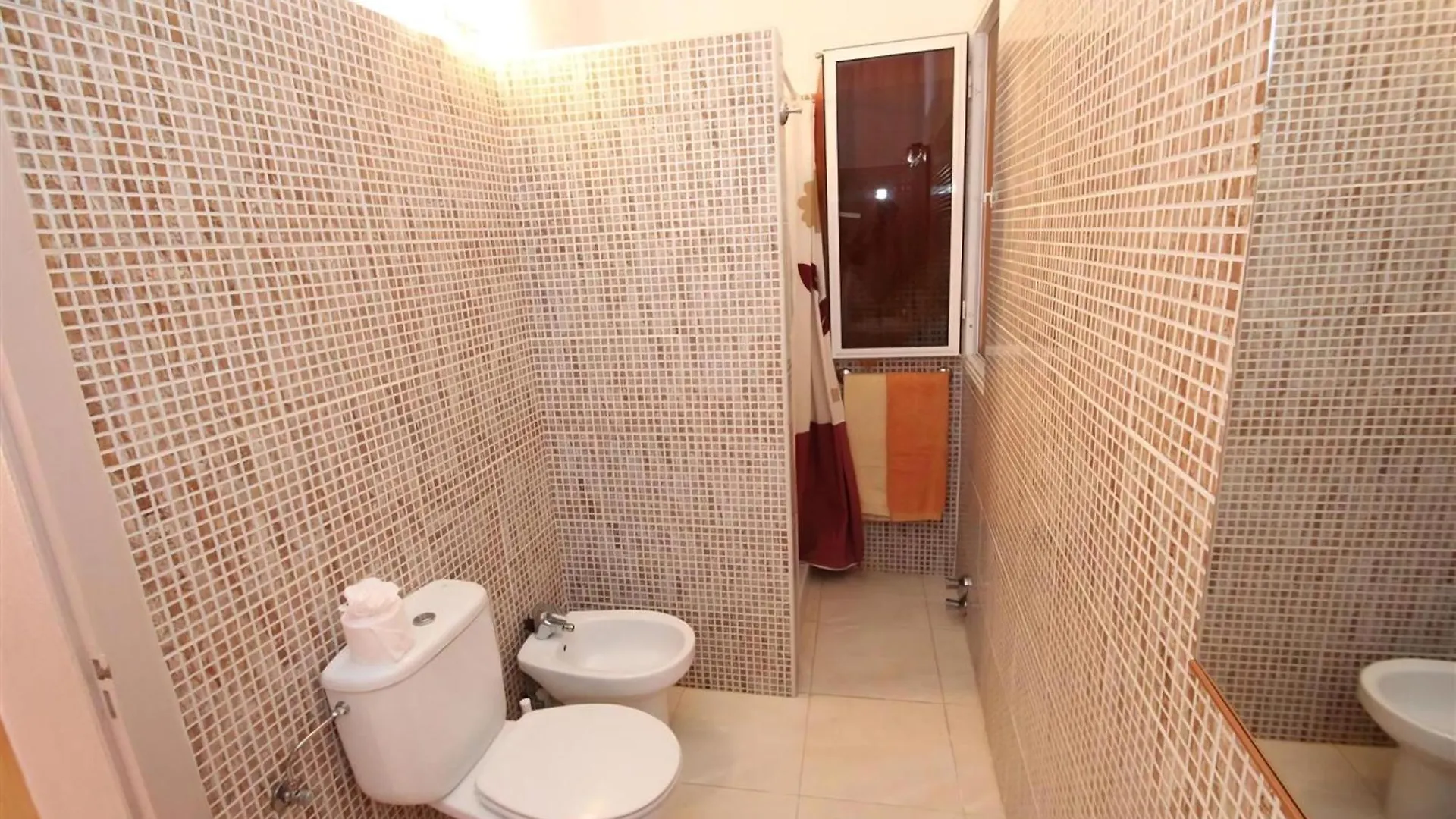 Moderne Ferienwohnung Colibri Mit Terrasse Guía de Isora 0*,  Hiszpania